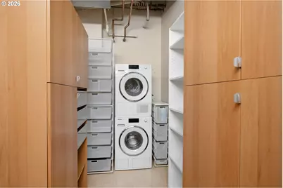 1221 SW 10th Ave #612, Portland, OR 97205 - Photo 32