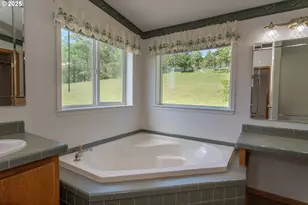 1360 Sunshine Rd, Roseburg, OR 97470 - Photo 22