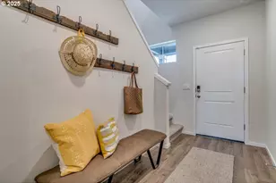 129 Greencrest St NE, Salem, OR 97301 - Photo 2