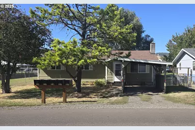1406 N Willow St, La Grande, OR 97850 - Photo 1