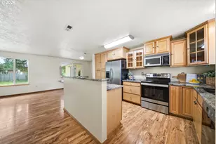 10717 NE 44th St, Vancouver, WA 98682 - Photo 8