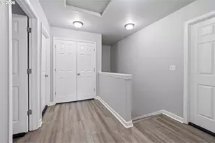 406 Sunset Ct, Amity, OR 97101 - Photo 10