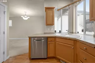 10797 SW Washington St, Portland, OR 97225 - Photo 16