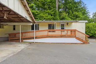 661 Village Pines Dr, Coos Bay, OR 97420 - Photo 2