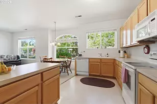 662 NW Brookhill Ln, Hillsboro, OR 97124 - Photo 14