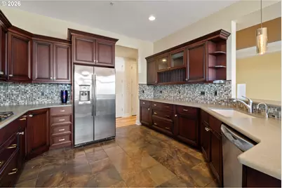 707 N Hayden Island Dr #215, Portland, OR 97217 - Photo 18