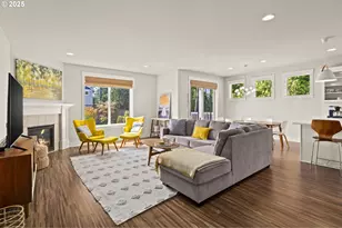 36904 Salmonberry St, Sandy, OR 97055 - Photo 2