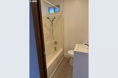 204 SW Water St, Sheridan, OR 97378 - Photo 8