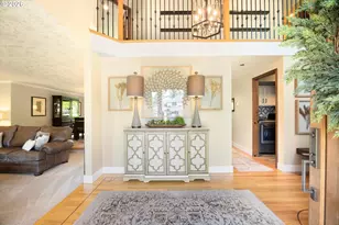 2910 NW Bauer Woods Dr, Portland, OR 97229 - Photo 8