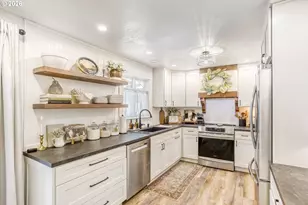 1875 SE Hale Dr, Gresham, OR 97080 - Photo 10