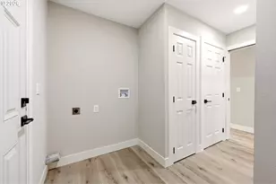 867 SW Liberty Bell Dr, Beaverton, OR 97006 - Photo 10