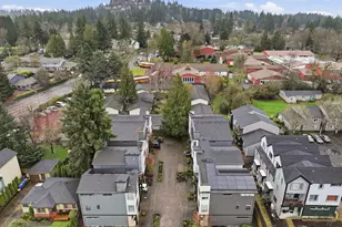 10415 SW 46th Pl, Portland, OR 97219 - Photo 46