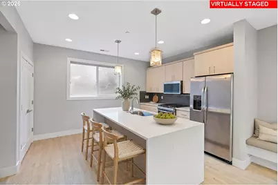 10415 SW 46th Pl #A, Portland, OR 97219 - Photo 12