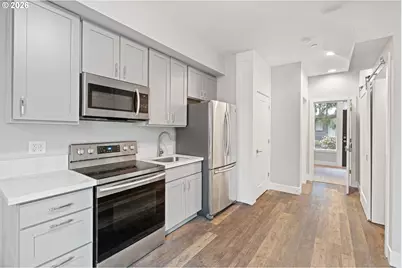 10415 SW 46th Pl #A, Portland, OR 97219 - Photo 34