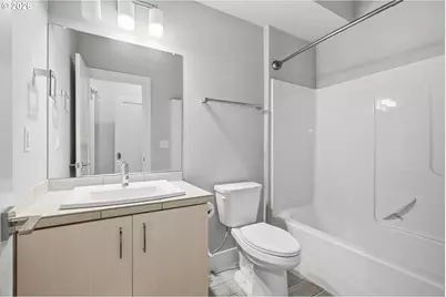 10415 SW 46th Pl #A, Portland, OR 97219 - Photo 38
