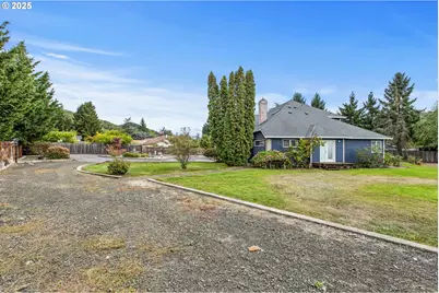 101 Aster St, Winchester, OR 97495 - Photo 8