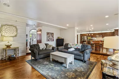 101 Aster St, Winchester, OR 97495 - Photo 16