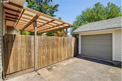 7054 N Delaware Ave, Portland, OR 97217 - Photo 34