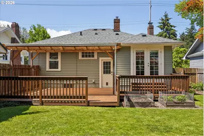 7054 N Delaware Ave, Portland, OR 97217 - Photo 28