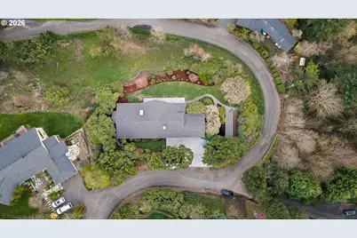 1209 SW Hessler Dr, Portland, OR 97239 - Photo 32