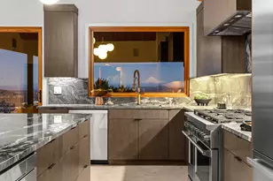 1209 SW Hessler Dr, Portland, OR 97239 - Photo 10