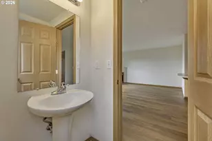 190 NE Skylar St, Hillsboro, OR 97124 - Photo 16