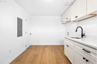 805 W Sherman St, Lebanon, OR 97355 - Photo 22