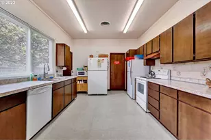 745 NE Fleming Ave, Gresham, OR 97030 - Photo 26