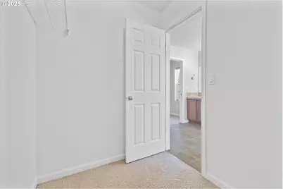 12800 Joys Dr, Oregon City, OR 97045 - Photo 32