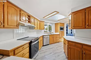 4055 Royal Ave, Eugene, OR 97402 - Photo 16