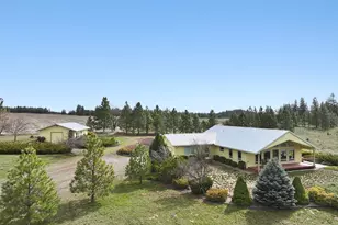 64 Seely Dr, Goldendale, WA 98620 - Photo 2