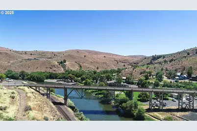 405 Elrod Ave, Maupin, OR 97037 - Photo 26