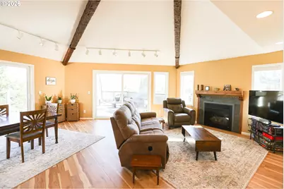 405 Elrod Ave, Maupin, OR 97037 - Photo 8