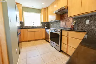405 Elrod Ave, Maupin, OR 97037 - Photo 12