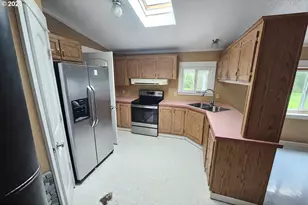 85106 Territorial Hwy, Eugene, OR 97402 - Photo 8