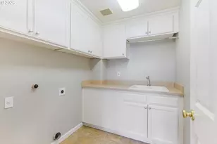 632 SE 38th Dr, Gresham, OR 97080 - Photo 18