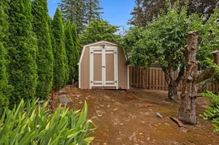 3666 NE 90th Ave, Portland, OR 97220 - Photo 32