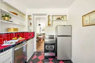 6504 N Commercial Ave, Portland, OR 97217 - Photo 16