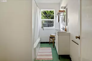 6504 N Commercial Ave, Portland, OR 97217 - Photo 28