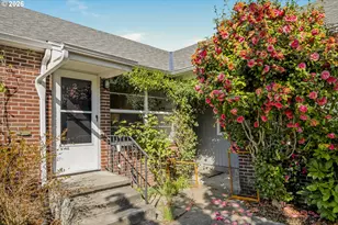 6504 N Commercial Ave, Portland, OR 97217 - Photo 2