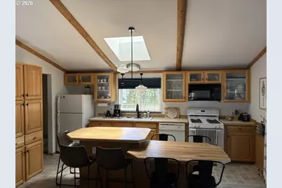 142015 Blue Sky Way, Crescent Lake, OR 97733 - Photo 12