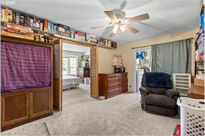975 Fruitdale Dr, Grants Pass, OR 97527 - Photo 12