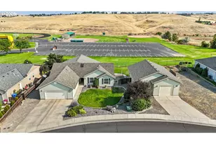 111 SW Quinney Pl, Pendleton, OR 97801 - Photo 1