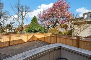 237 239 NE Graham St, Portland, OR 97212 - Photo 22