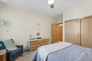 2024 SW Howards Way, Portland, OR 97201 - Photo 20