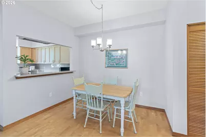 2024 SW Howards Way #405, Portland, OR 97201 - Photo 6