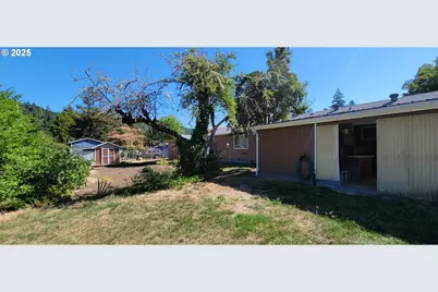 76376 River Rd, Oakridge, OR 97463 - Photo 38