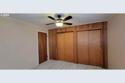 76376 River Rd, Oakridge, OR 97463 - Photo 24
