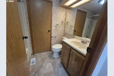 1402 Pioneer Way, Forest Grove, OR 97116 - Photo 20