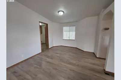 1402 Pioneer Way, Forest Grove, OR 97116 - Photo 14